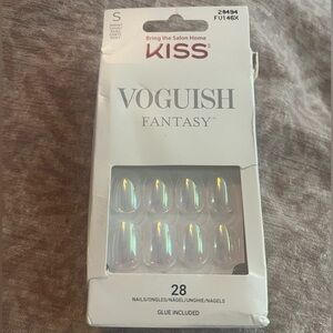 *5/$30* KISS Voguish Fantasy Iridescent Nail Set